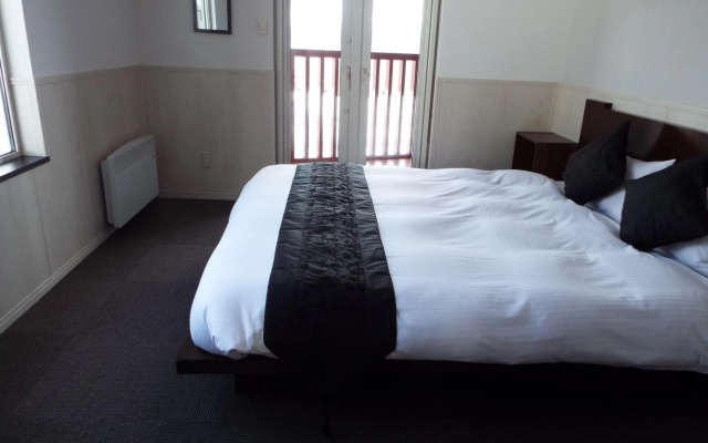 Chalet Fuyuri – Guest Rooms – Furano