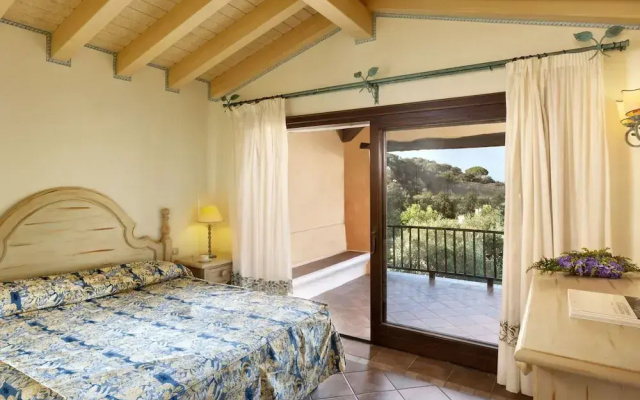 Stay in Porto Cervo With Garden Setting