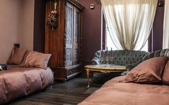 Le Rendezvous Apartment