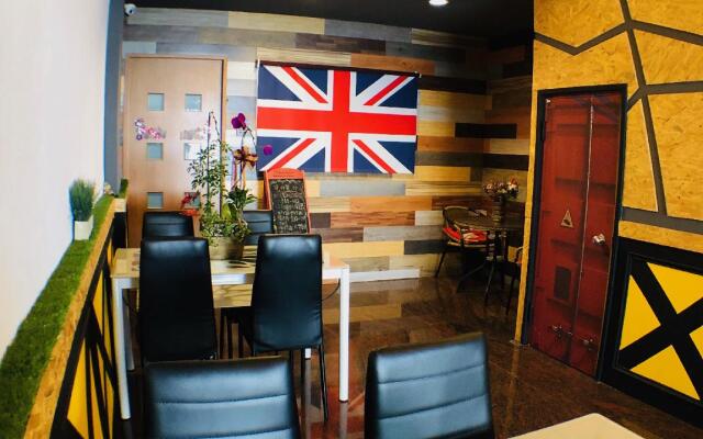 First Place B&B - Hualien Railway Station