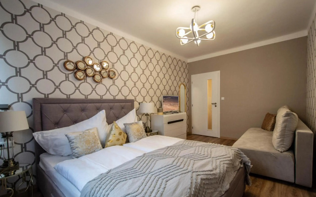 Pastel Art Deco 3BDR Ruterra Apt