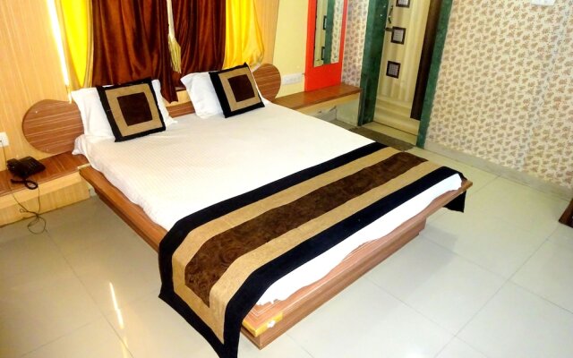 Hotel Raj Palace by Sky Stays