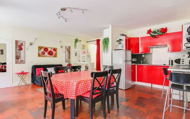 Lovely Apartment in Bayeux With Courtyard & Heating