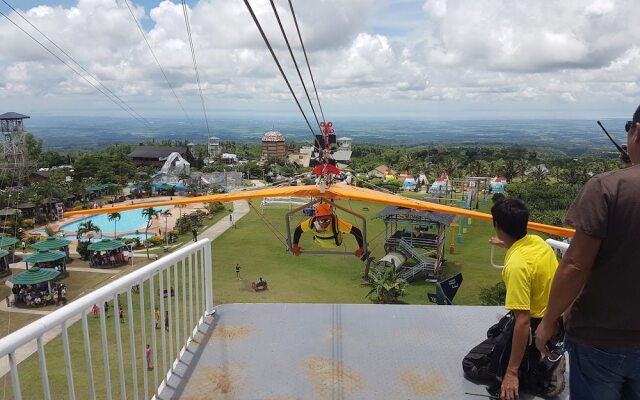 Campuestohan Highland Resort