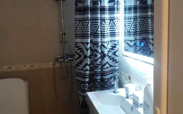 Durres 2-beds, Garden, Parking, 100m to Beach