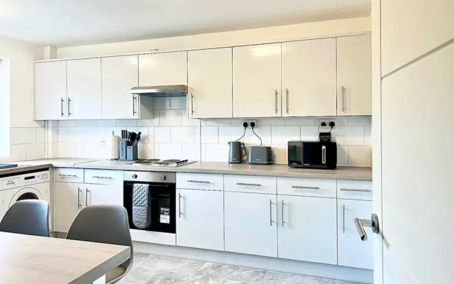 Modern Apartment Free Parking Wifi Edgbaston