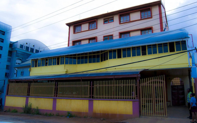Mooreland Hotel