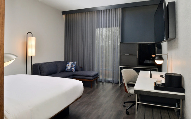 Courtyard by Marriott Raleigh Cary Crossroads