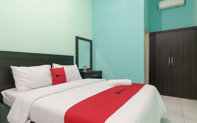 OYO 2229 Bunga Raya Residence