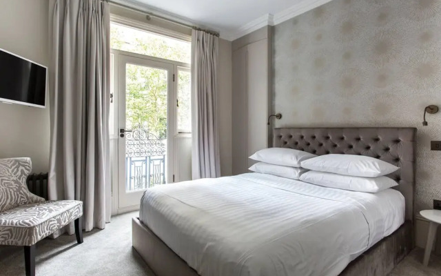 Nevern Square VIII by onefinestay