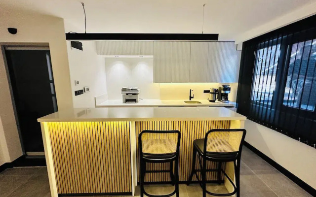 Rose Point Residence