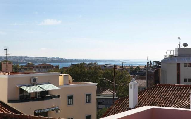 Wondrous Terrace Apartment in Cascais Center