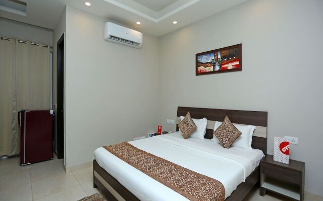 Capital O 17150 Hotel Silver Royal