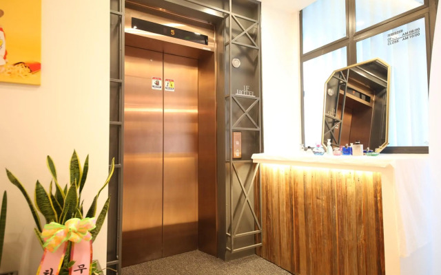 Vantt Hotel
