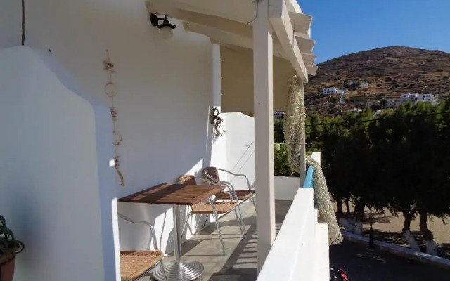 ostria studios - molos