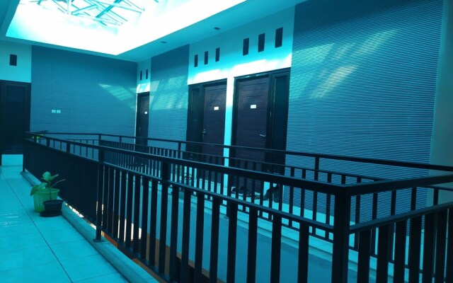 Yulia Guesthouse by OYO Rooms