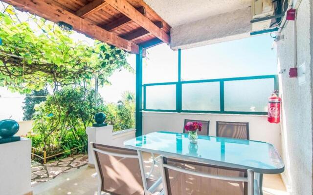 Attractive apartment in Mpenitses with shared pool