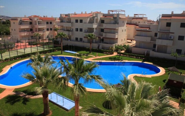 Comfortable Apartment With Washing Machine Near the Sea