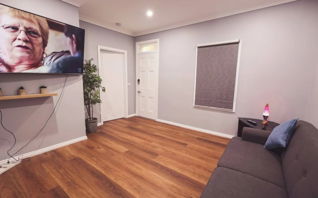 Cozy Family Home in Long Gully, Perfect for Relaxation – Guest Rooms – Bendigo