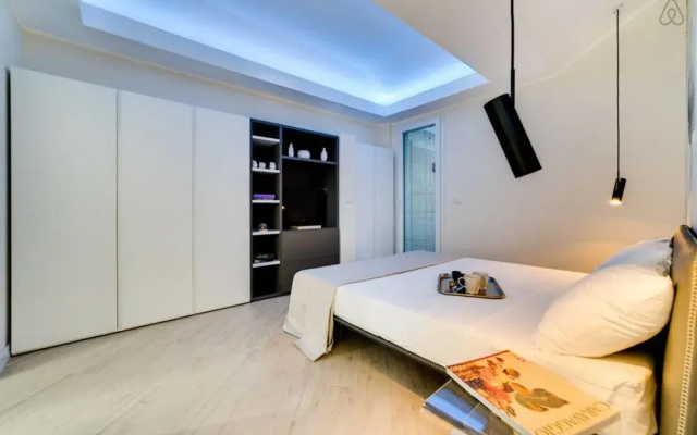 Luxury, Large Flat With Terrace on Vatican Walls