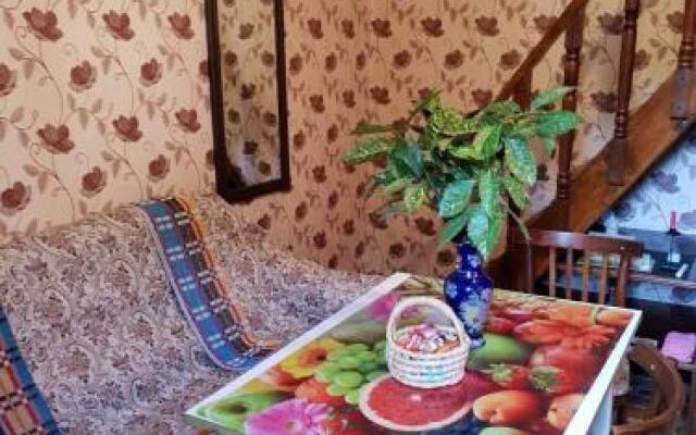 2 Santeli Turn Guest House