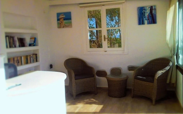 Faros Villa small hotel & restaurant