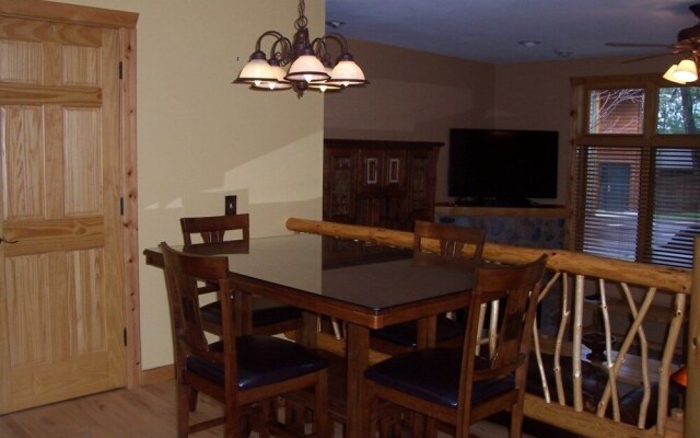 Minocqua Lake Unit B7 3 Bedroom Condo