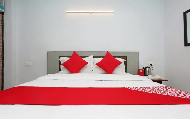 Acclaim By OYO Rooms