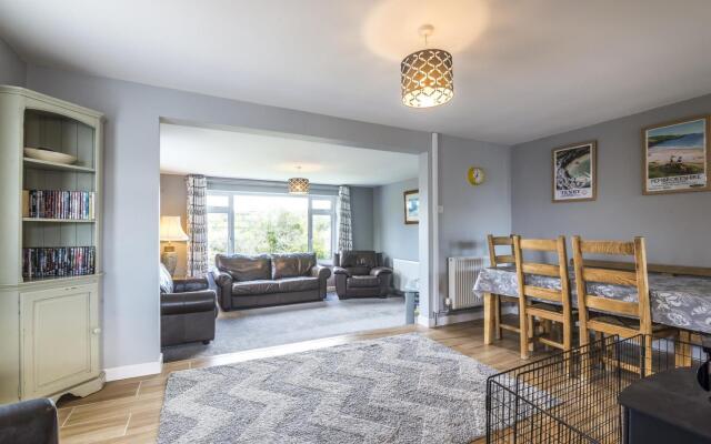 Little Hill - 3 Bedroom Bungalow - Wisemans Bridge