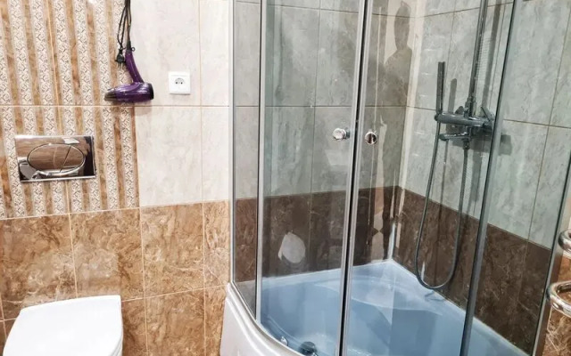 Apartaments Novosibirska, st. Kirova, 27/3-2 Floor