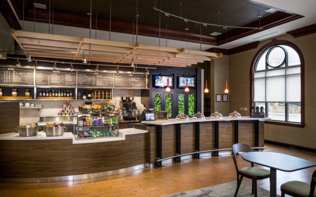 Courtyard by Marriott Norfolk Downtown