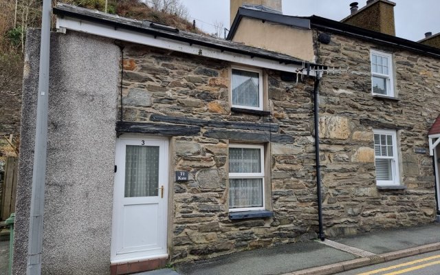 Beautiful Cosy Cottage Located in North Wales, UK