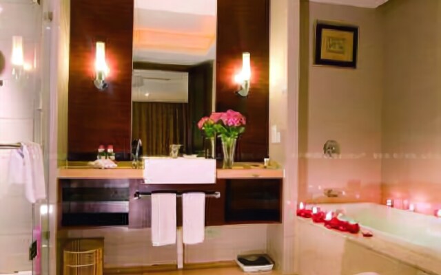 Golden Horse No. 1 Business Hotel
