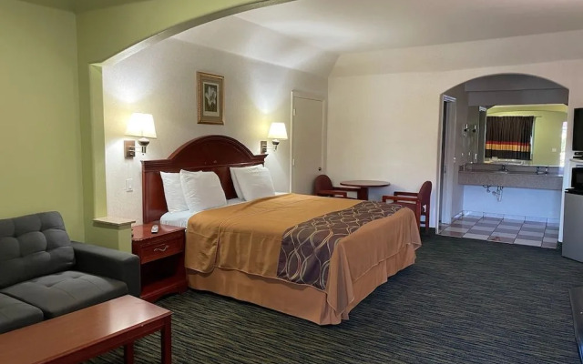 Executive Inn And Suites