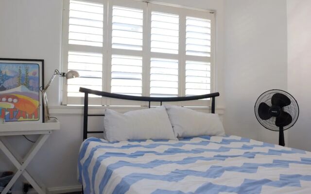 Cosy Home Near Bondi Junction And Beach