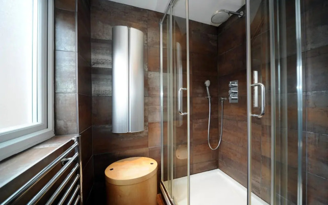 West End Hideout Apartment London