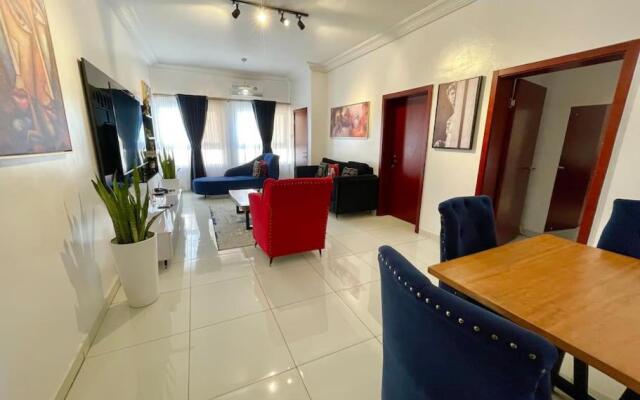 Lovely 2-bedroom condo with free parking and WiFi.