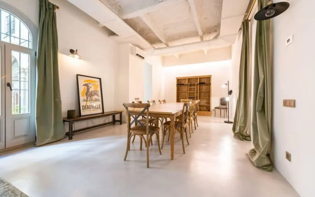 The Deauville Majestic 1 Bedroom in Chueca