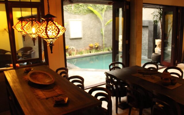 Kuta Holiday Villas