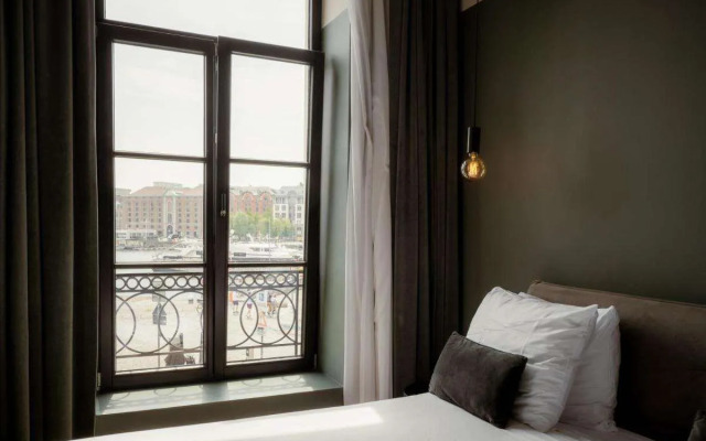 U Eat & Sleep Antwerp