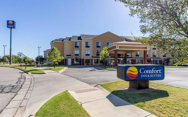 Comfort Inn & Suites Norman near University