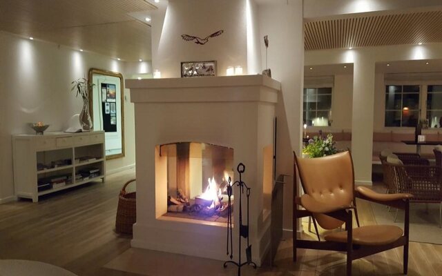 Ruths Hotel
