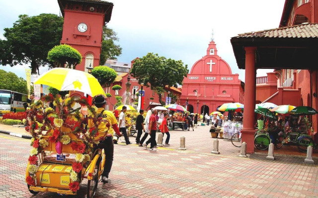 Hallmark Express Hotel