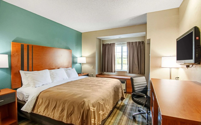 Quality Inn & Suites I-81 Exit 7