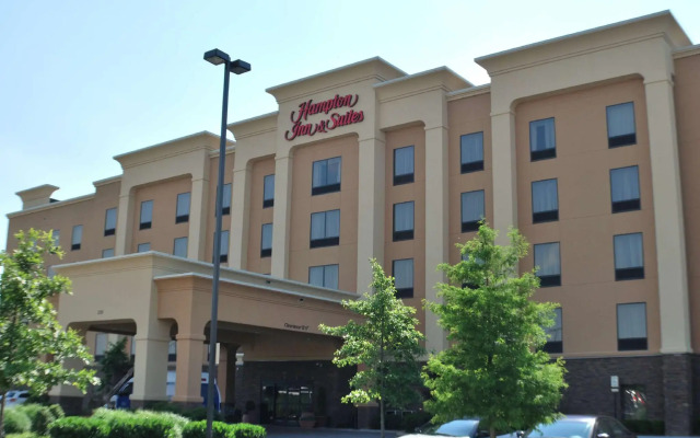 Hampton Inn & Suites Nashville @ Opryland