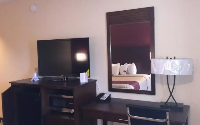 Travelodge Portland Airport