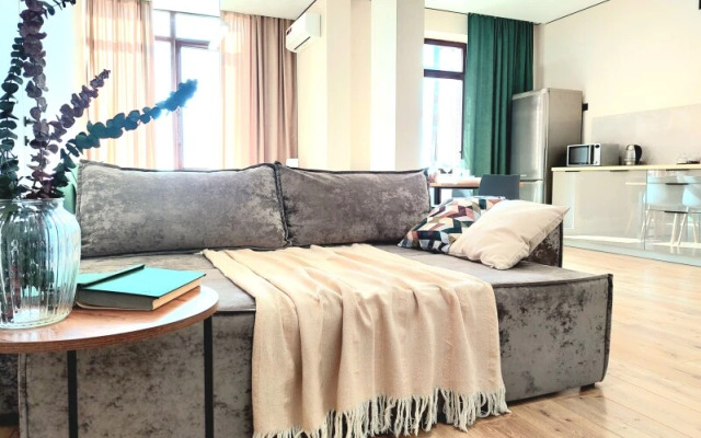 UT Меридианная 1а