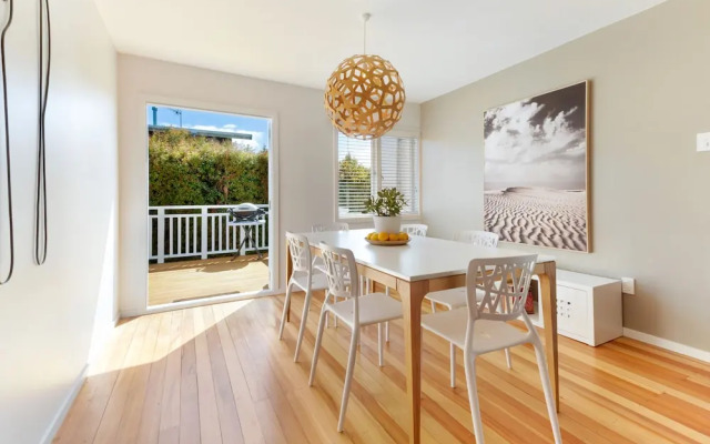 Eight on Church Waiheke Accommodation