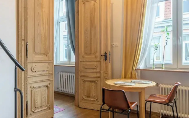 Oak Doors Apartament w Rynku ProperUNIT