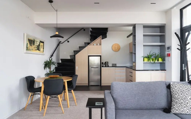 Deluxe Inner-city Apartment on Moray